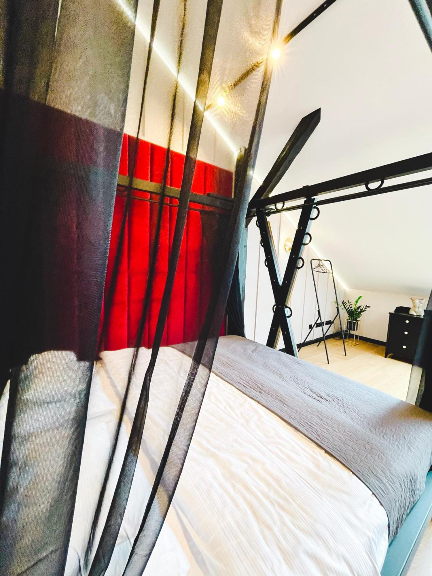 Exclusive Bdsm Apartment Krakow - Adults Only Eksteriør bilde