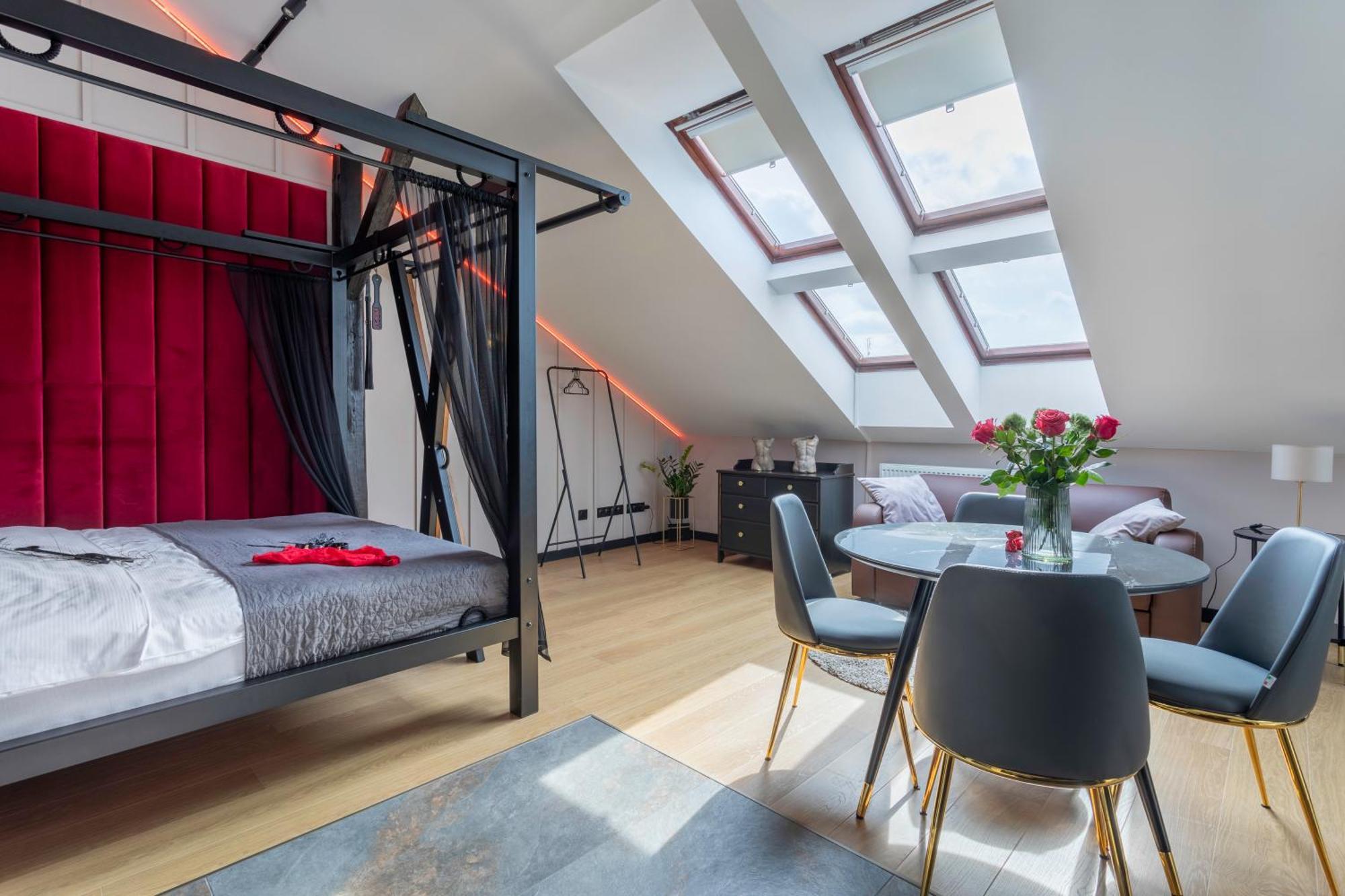 Exclusive Bdsm Apartment Krakow - Adults Only Eksteriør bilde