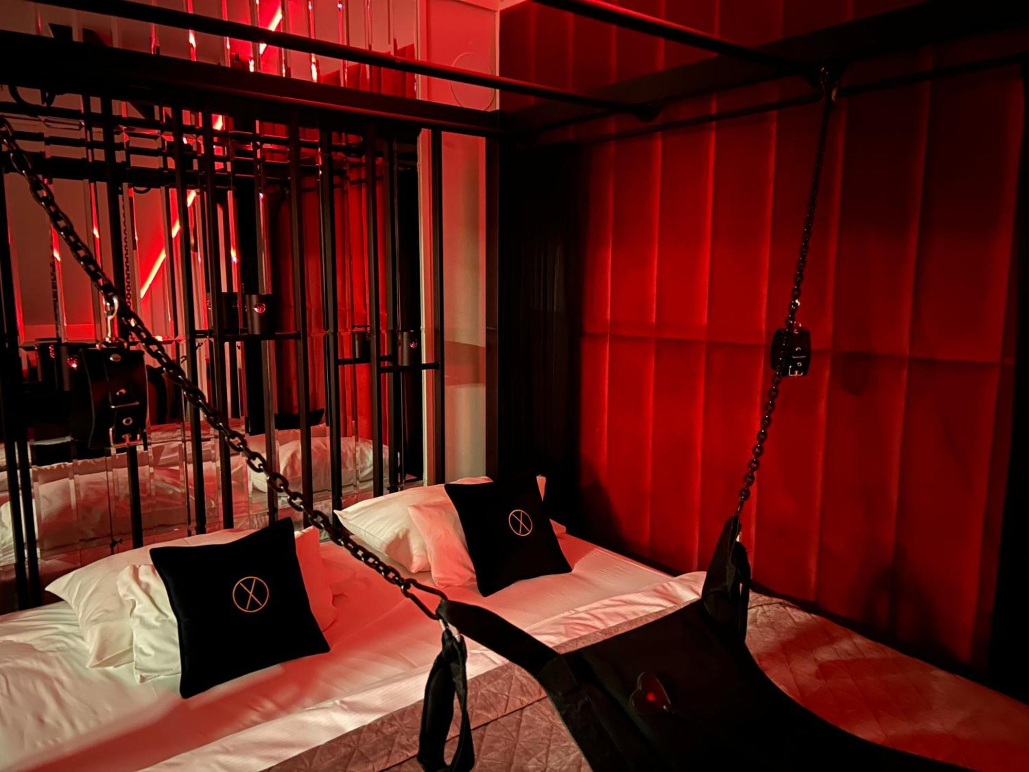 Exclusive Bdsm Apartment Krakow - Adults Only Eksteriør bilde